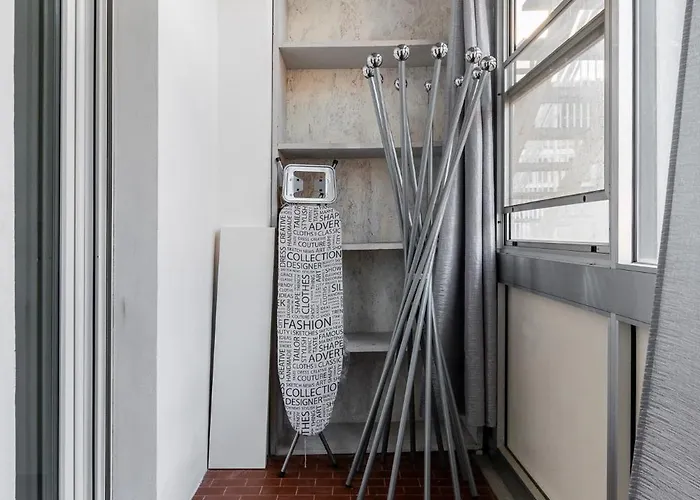 Via Giunone 1a Trilo Lägenhet *