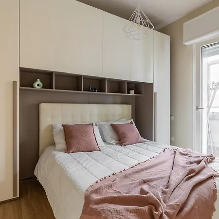 Via Giunone 1a Trilo Lejlighed *