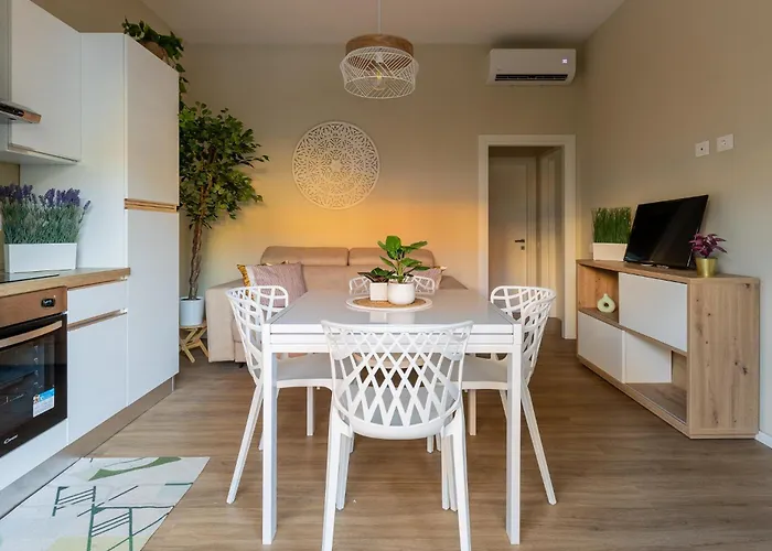 Via Giunone 1a Trilo *