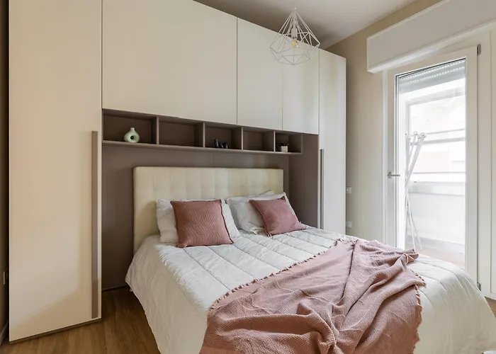 Via Giunone 1a Trilo Appartement *