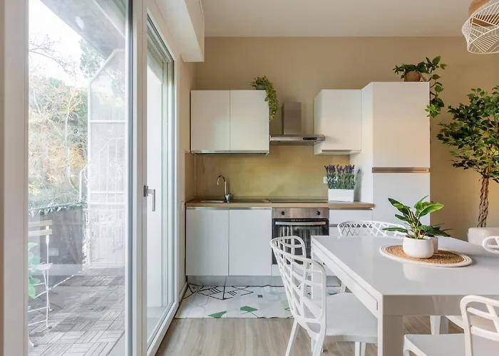 Via Giunone 1a Trilo Lägenhet *